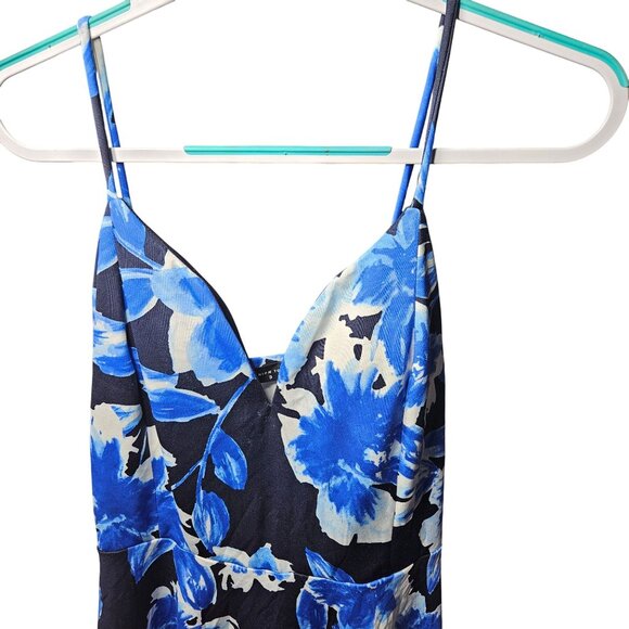 Blue & White Floral Fit & Flare Dress With Spaghetti Straps By Fashion To Figure - Picture 2 of 5